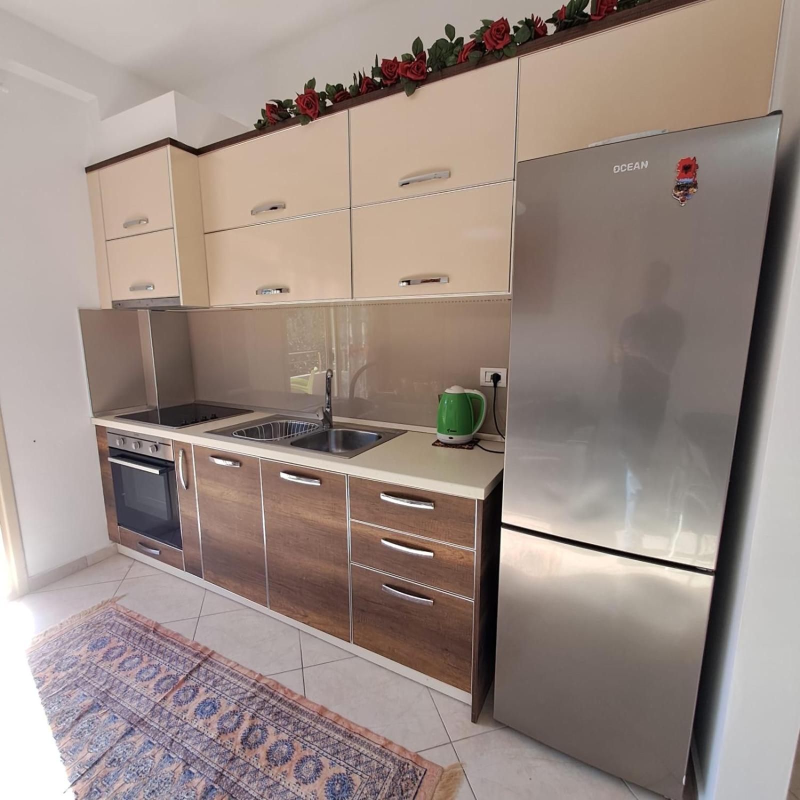 Flowers & Green 2 Bedrooms Apartment & Box Garage فلورا المظهر الخارجي الصورة