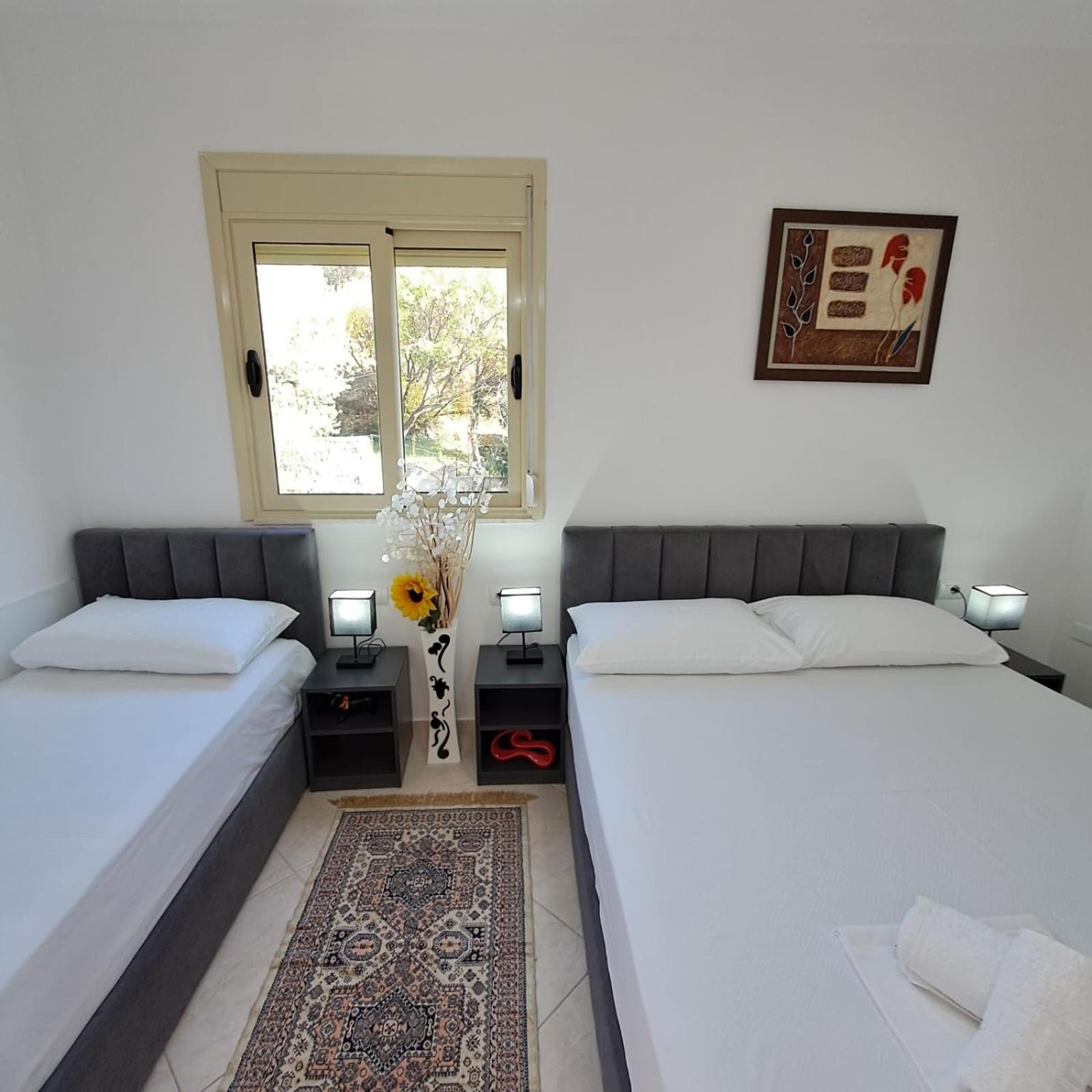 Flowers & Green 2 Bedrooms Apartment & Box Garage فلورا المظهر الخارجي الصورة